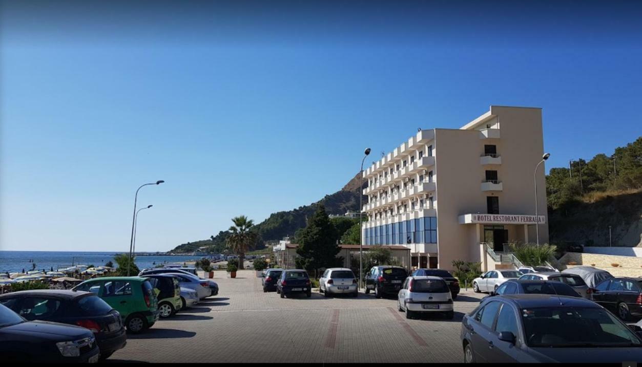 Hotel Ferrara Durres Exterior photo